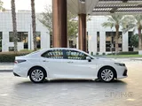 Toyota Camry 2024 GLE